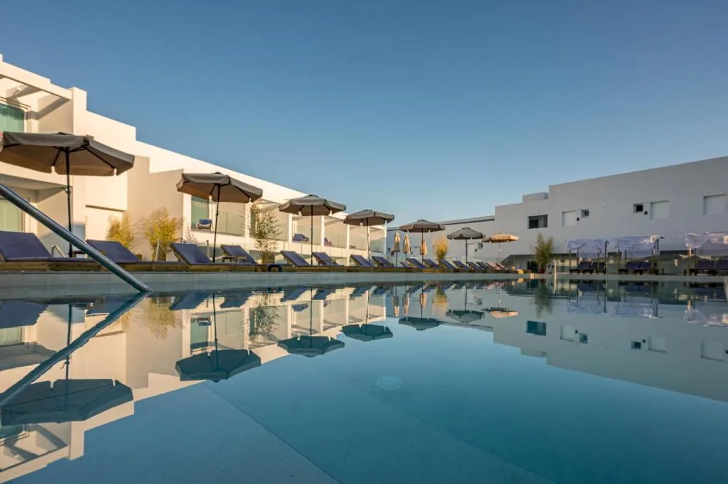 Mirage Bleu Hotel: another view