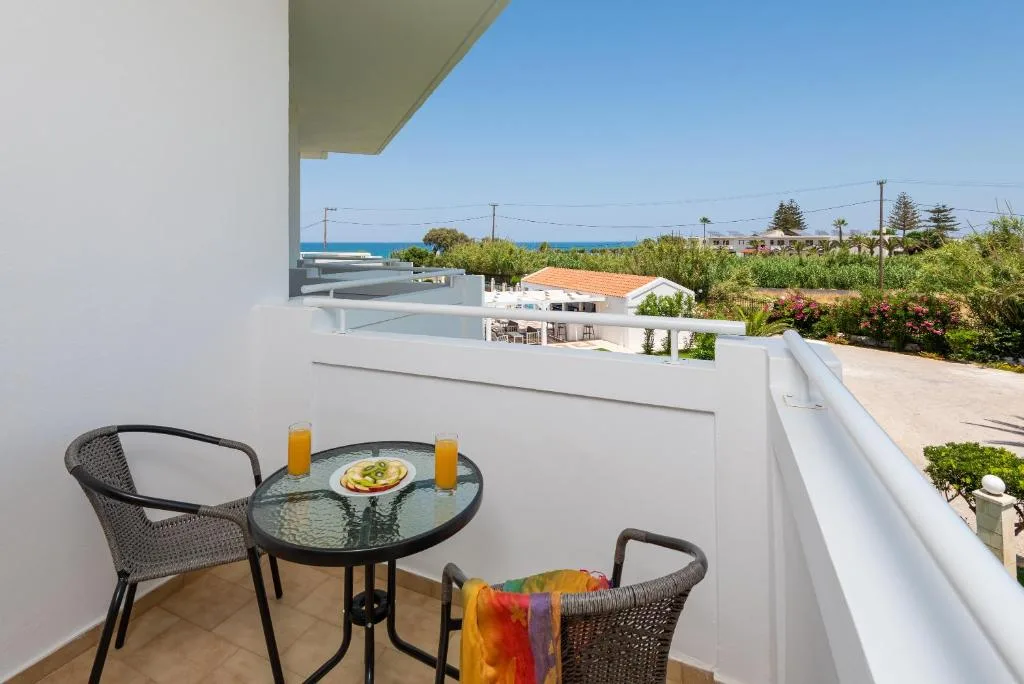 Mrs Chryssana Beach Hotel by GHH: another view