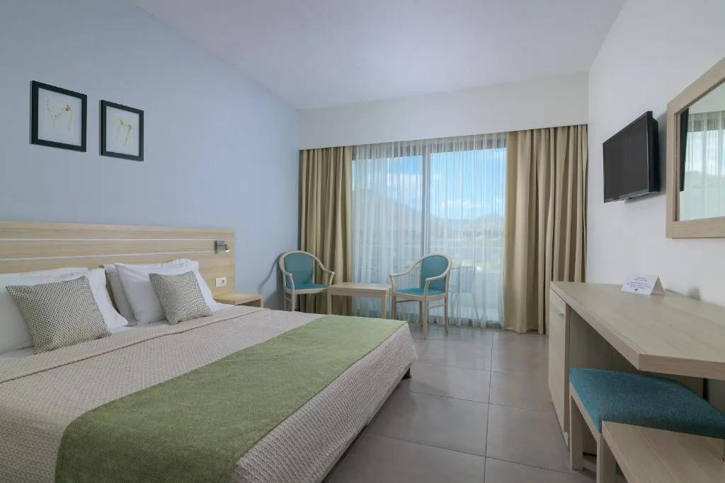 Niriides Hotel: another view