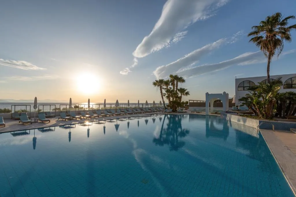 Oceanis Beach & Spa Resort: another view