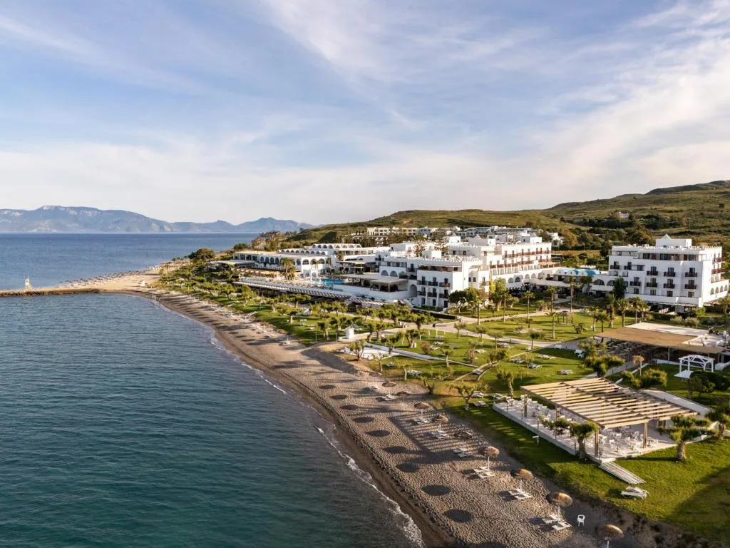 Oceanis Beach & Spa Resort: another view