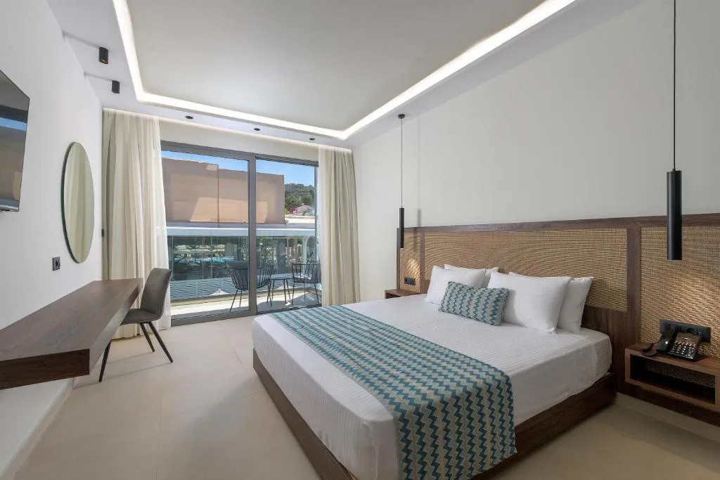 Oceanis Park Hotel: another view