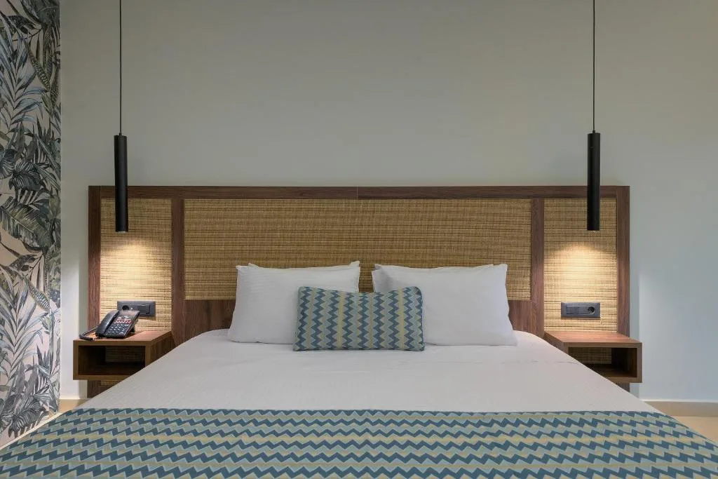Oceanis Park Hotel: another view