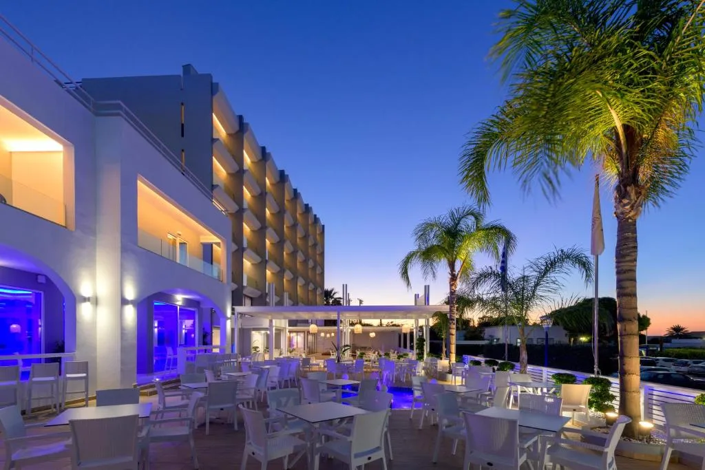 Oceanis Park Hotel: another view
