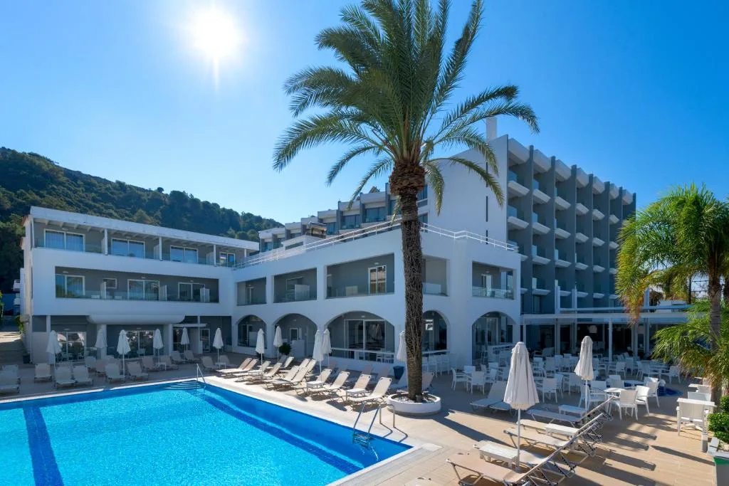 Oceanis Park Hotel: another view