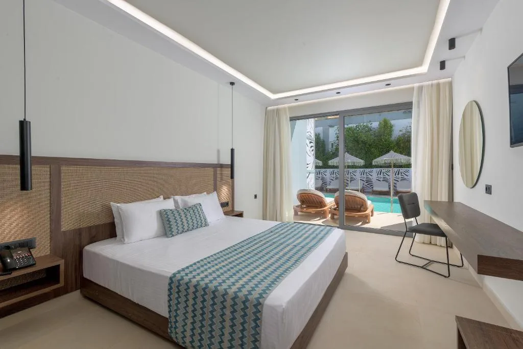 Oceanis Park Hotel: another view