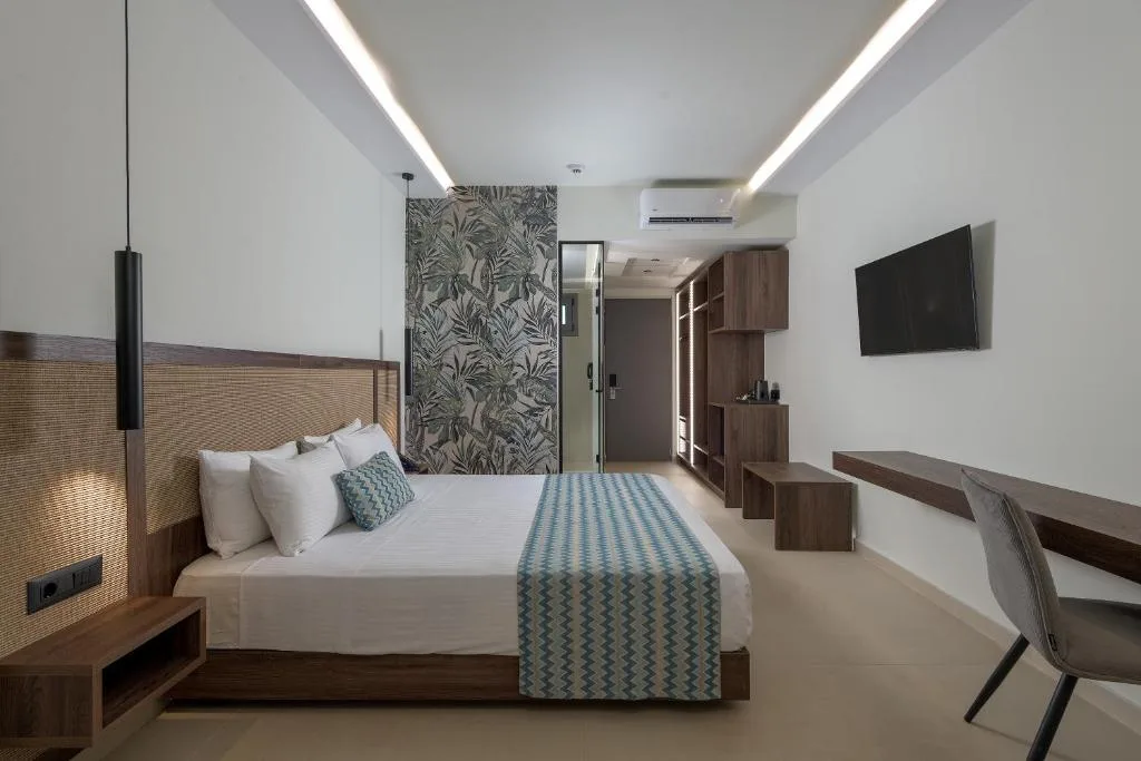 Oceanis Park Hotel: another view