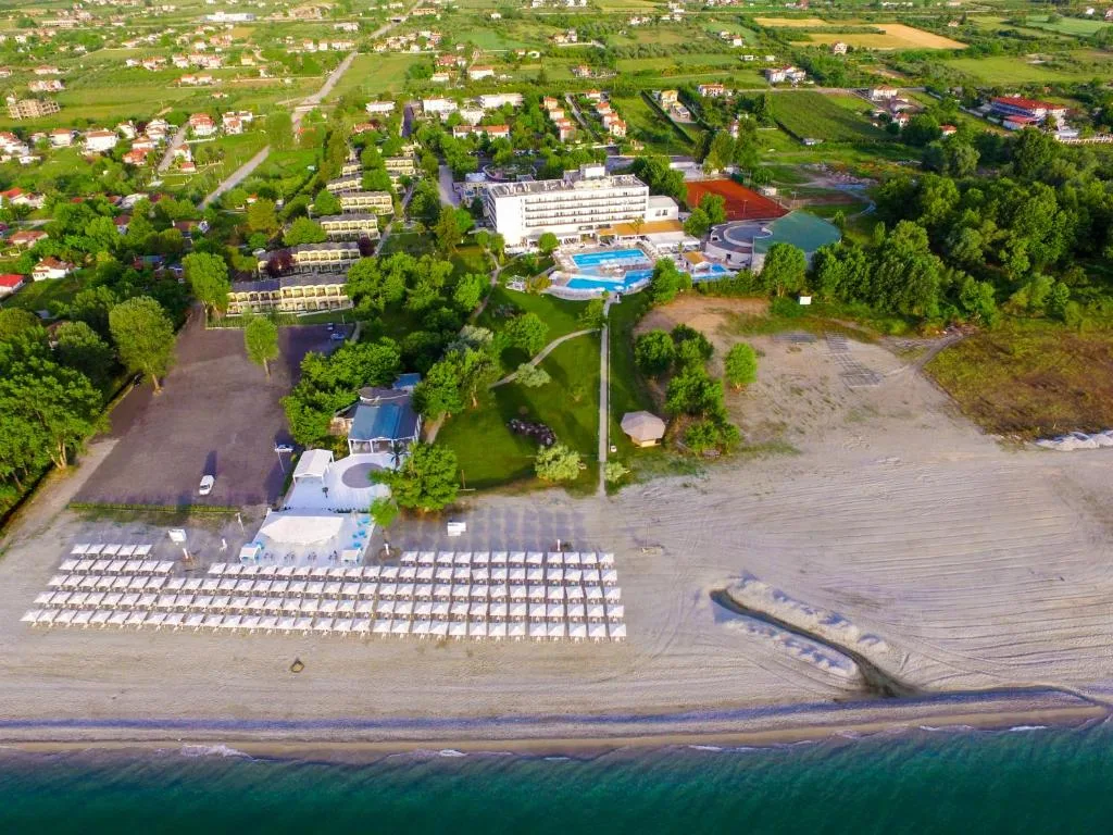 Olympian Bay Grand Resort: another view