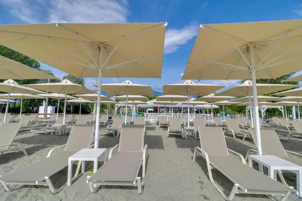 Olympian Bay Grand Resort: another view