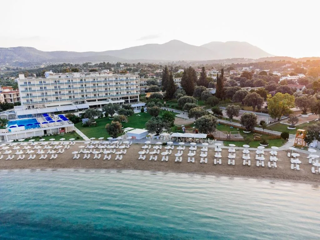 Palmariva Beach Hotel: another view
