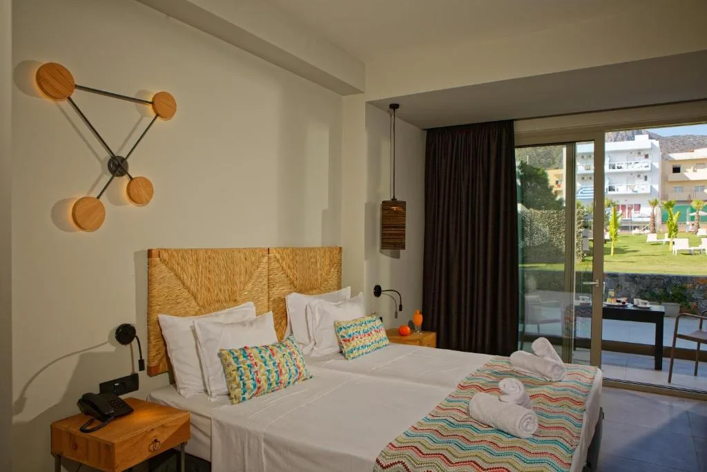 Palmera Beach Hotel & Spa: another view