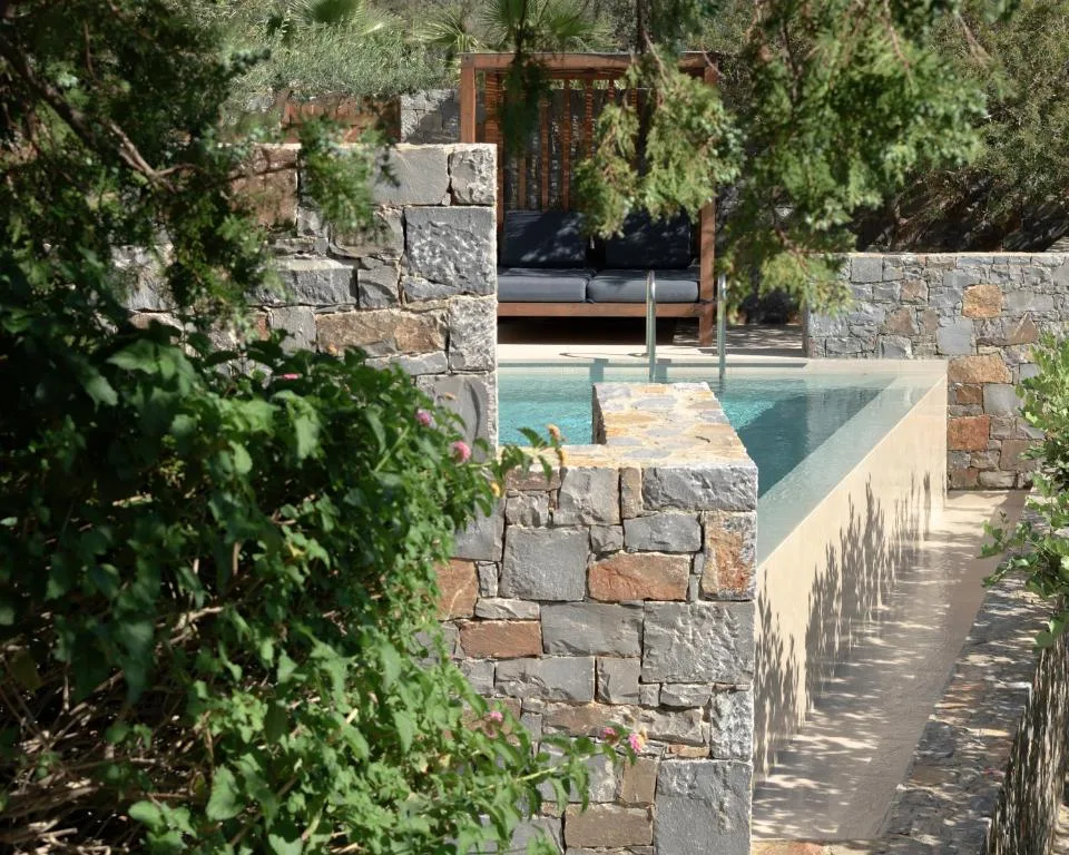 Paralos Irini Mare: another view