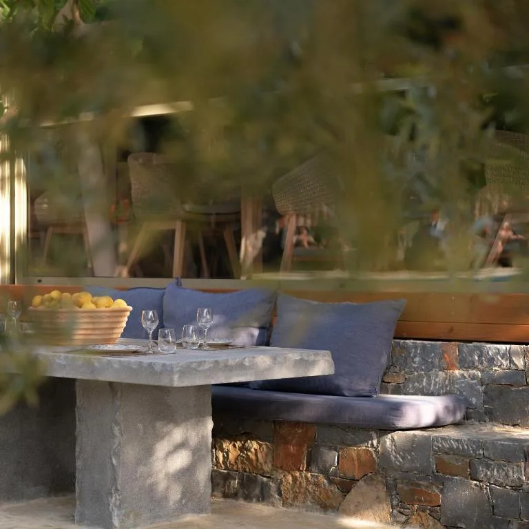 Paralos Irini Mare: another view