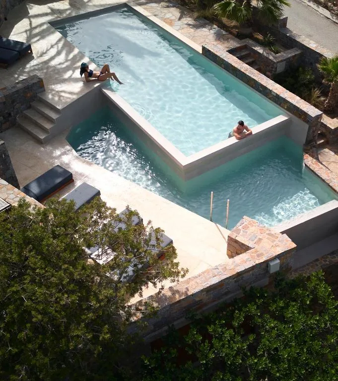 Paralos Irini Mare: another view