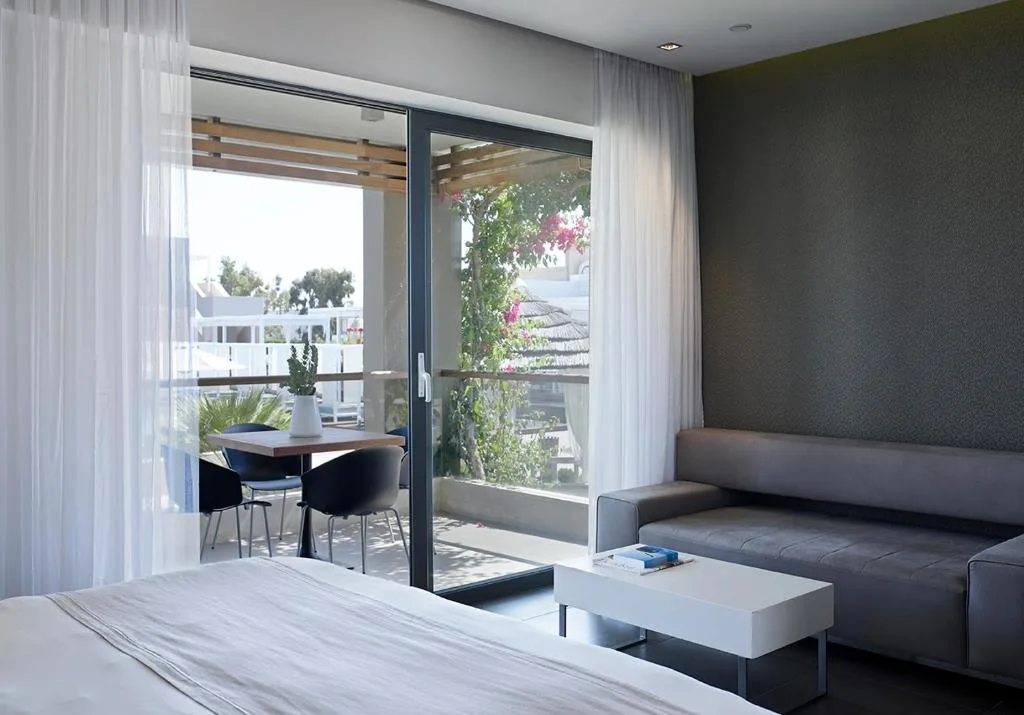 Pelagos Suites Hotel & Spa: another view