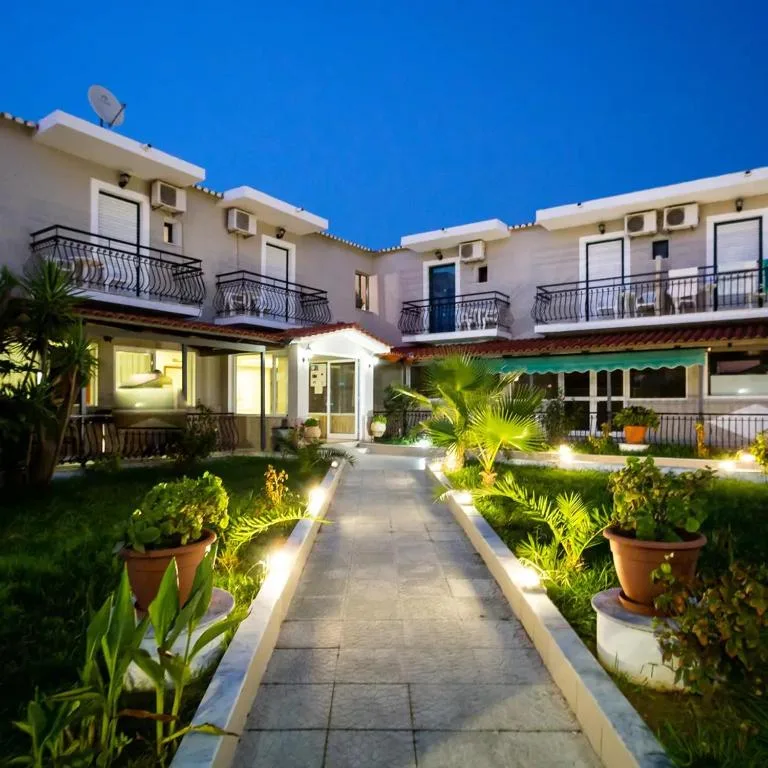 Perkes Hotel Complex: another view