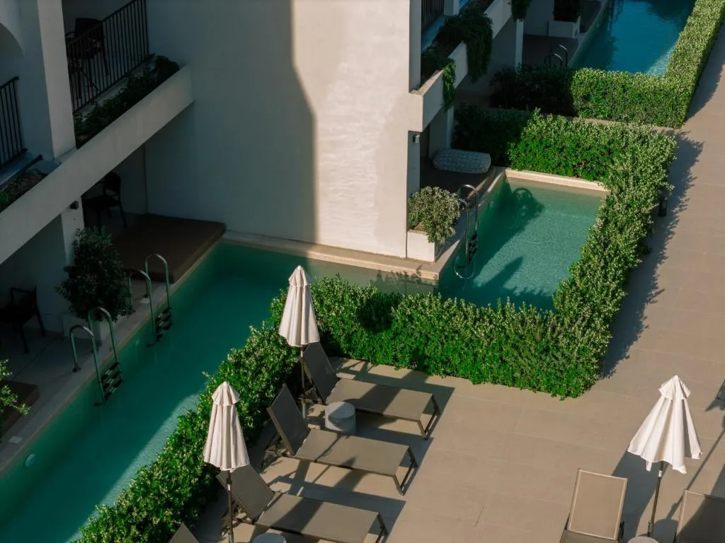 Planos Deluxe: another view