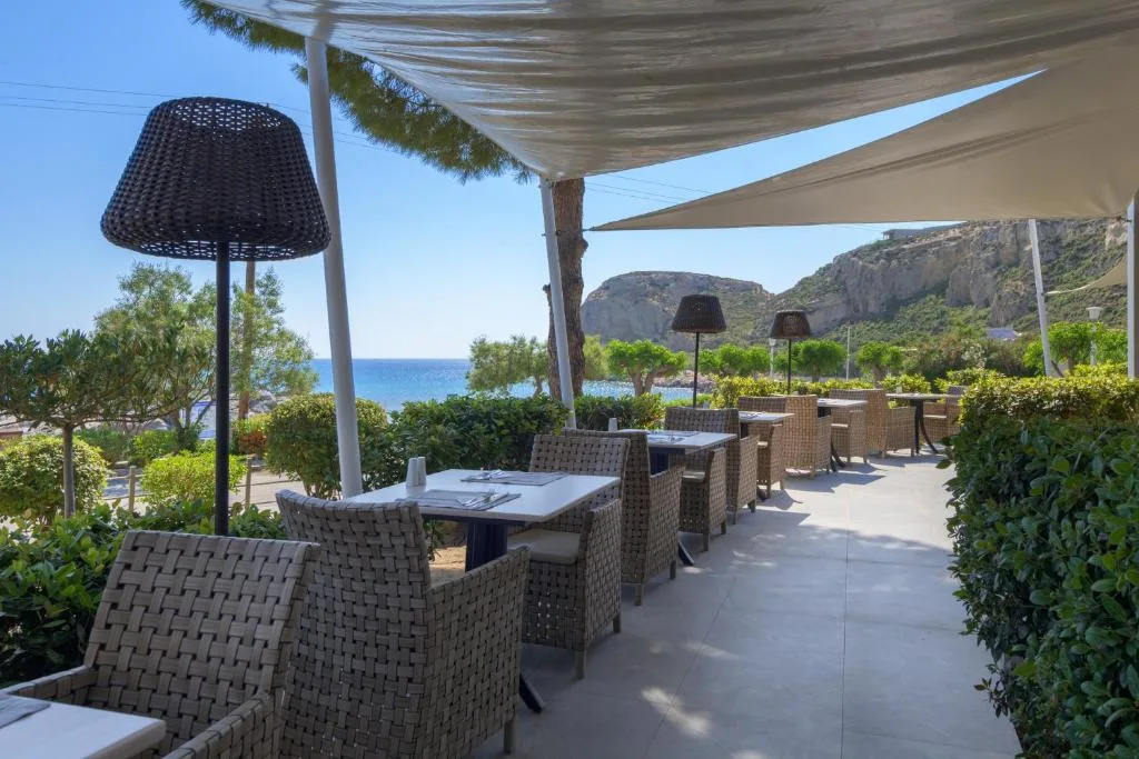 Porto Angeli: another view