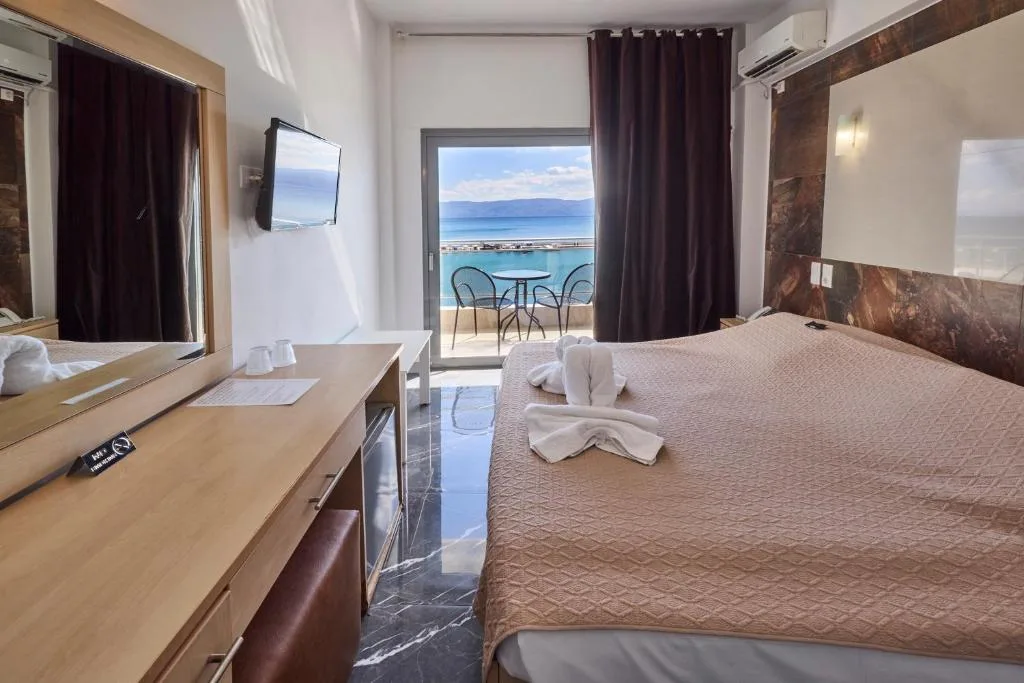 Porto Evia Boutique Hotel: another view
