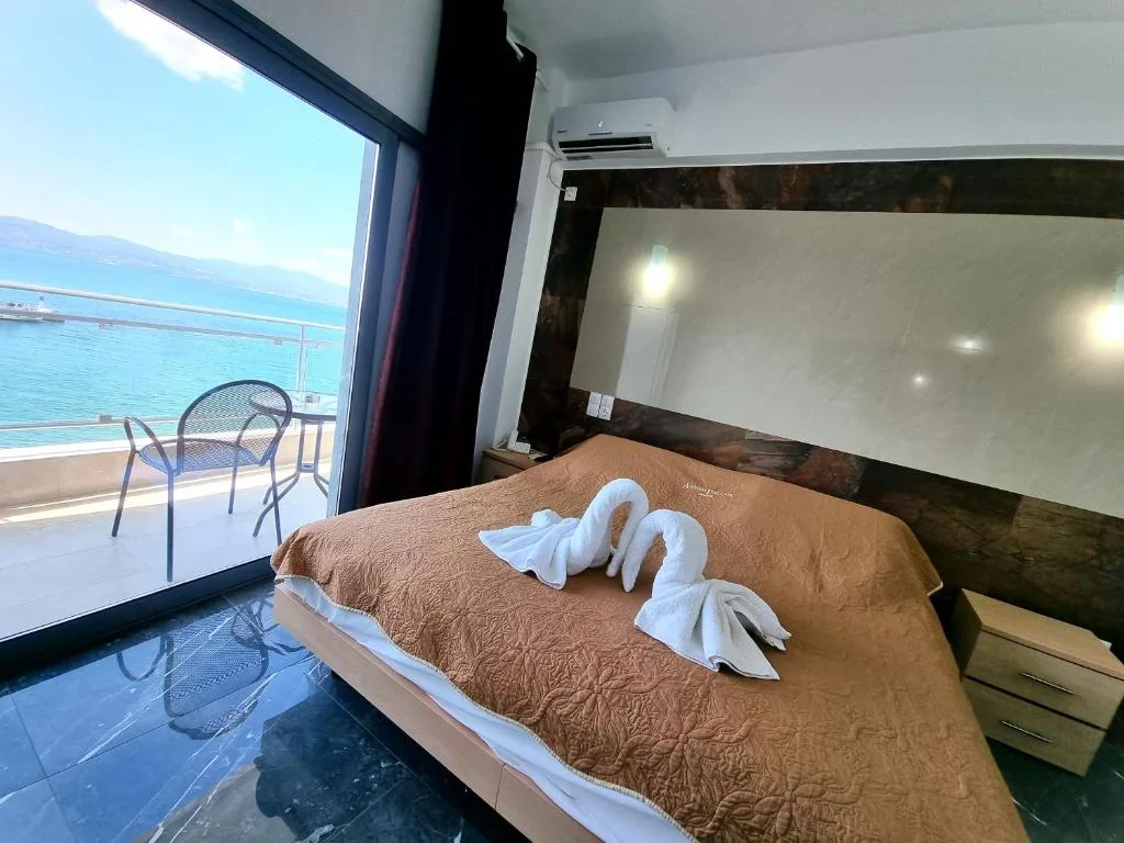 Porto Evia Boutique Hotel: another view