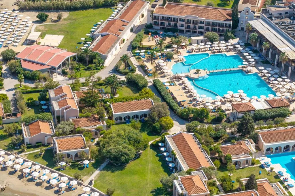 Roda Beach Resort & Spa: another view