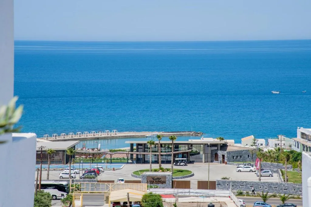 Semiramis Village Hotel: another view