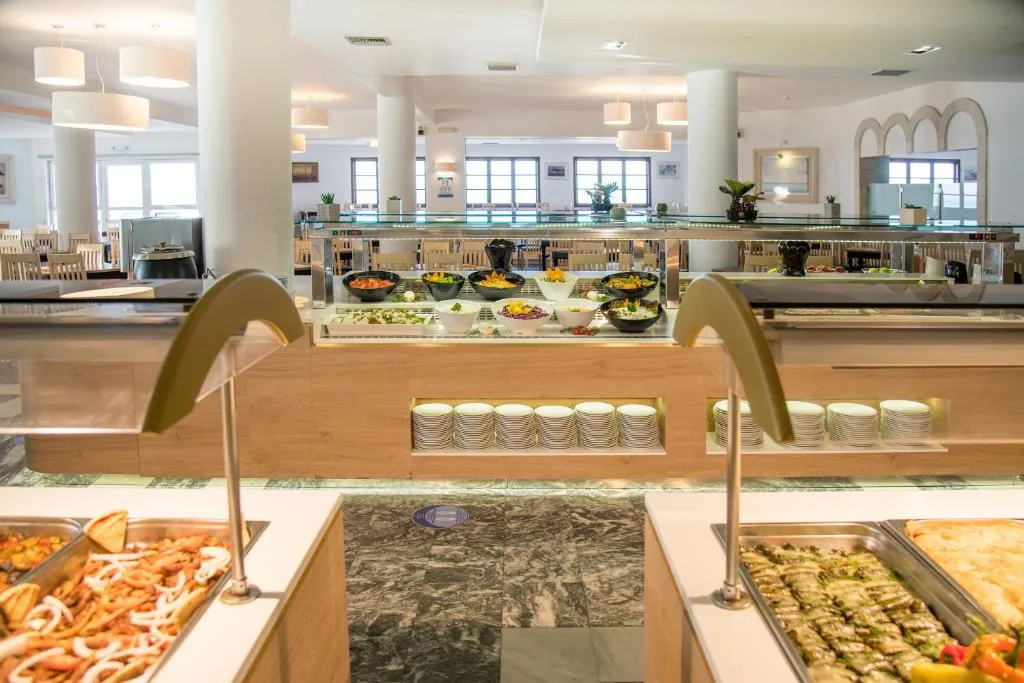 Semiramis Village Hotel: another view