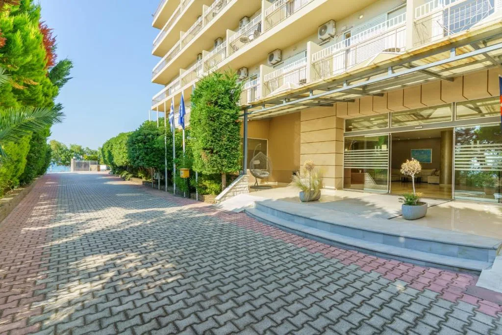 Stefania Hotel: another view
