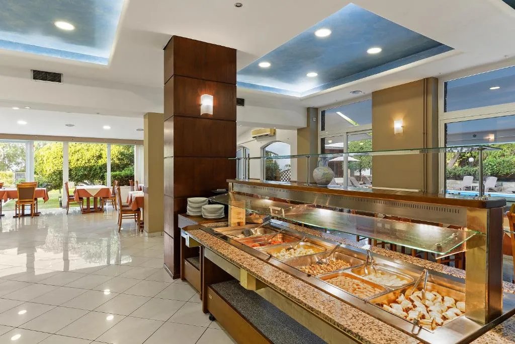 Stefania Hotel: another view