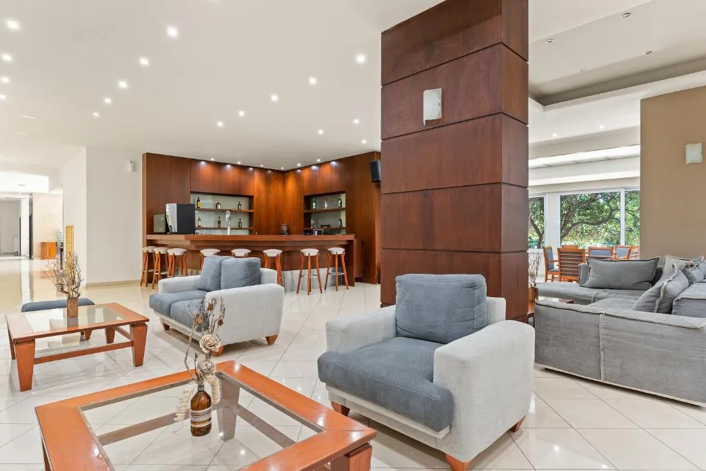 Stefania Hotel: another view