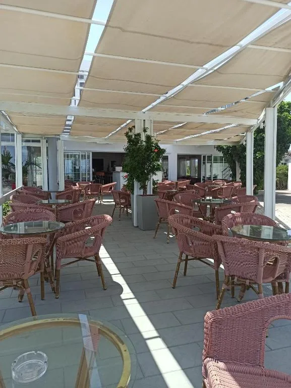 Summer Dream Hotel: another view