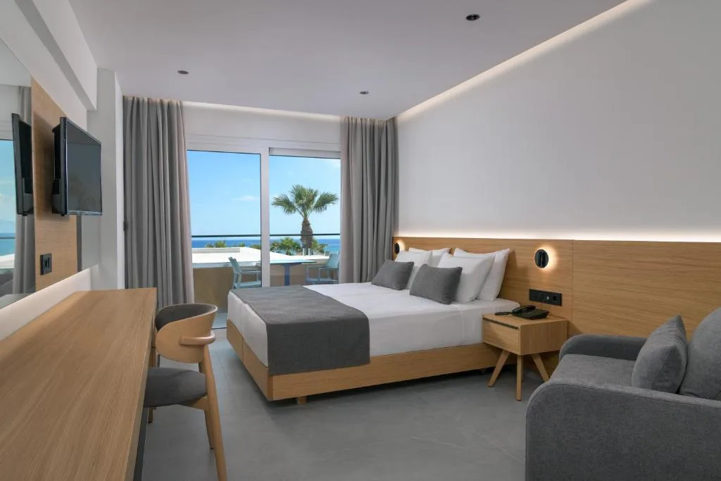 Sun Beach Resort: another view