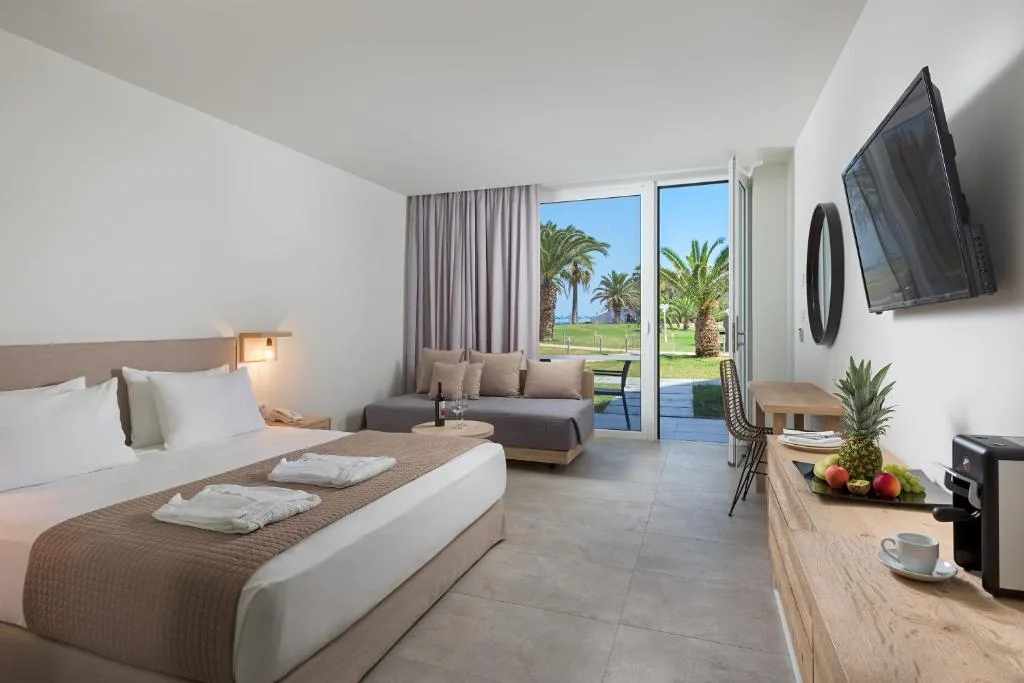 Sun Beach Resort: another view