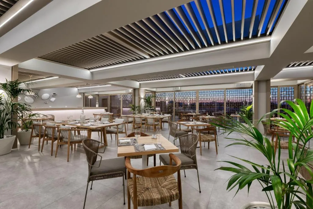 Utopia Blu Hotel: another view