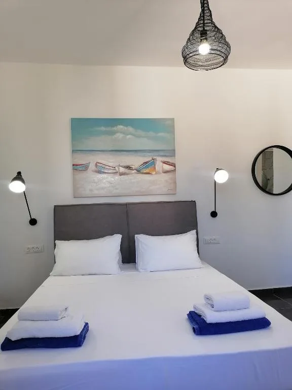 Villa Mare by Delfinia Resort: another view