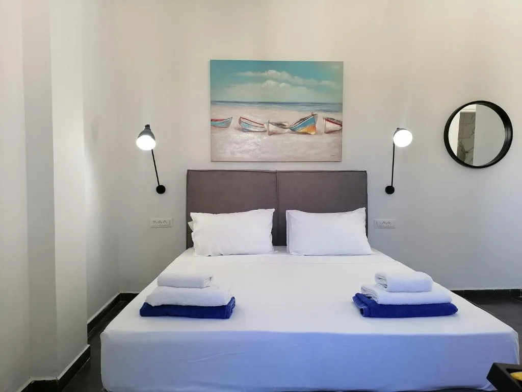 Villa Mare by Delfinia Resort: another view