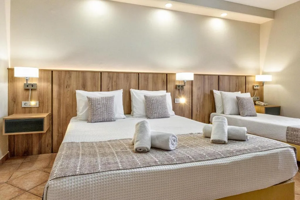 White Olive Premium Laganas: another view