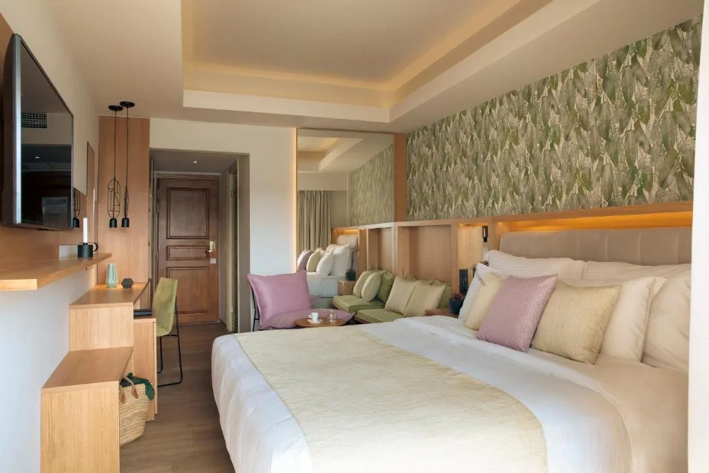 Zeus Dolce by Wyndham Athens: another view