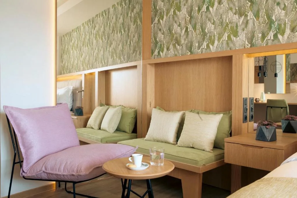 Zeus Dolce by Wyndham Athens: another view