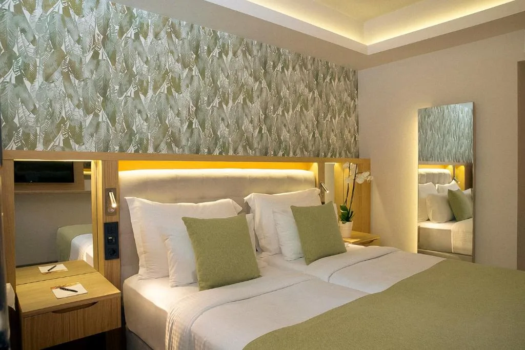 Zeus Dolce by Wyndham Athens: another view