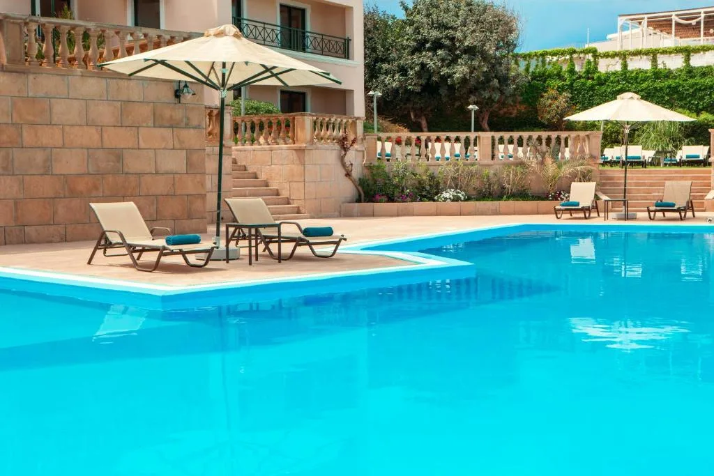 Zeus Essence Ramada by Wyndham Athens: another view