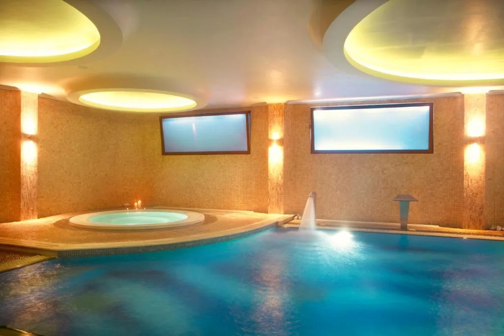 Zeus Essence Ramada by Wyndham Athens: another view