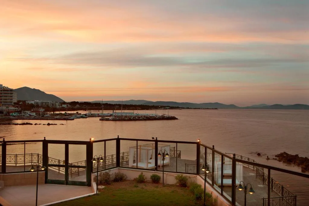 Zeus Essence Ramada by Wyndham Athens: another view